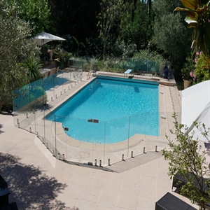 Glass Pool Safety Fencing For Swimming Pool Safety And Security